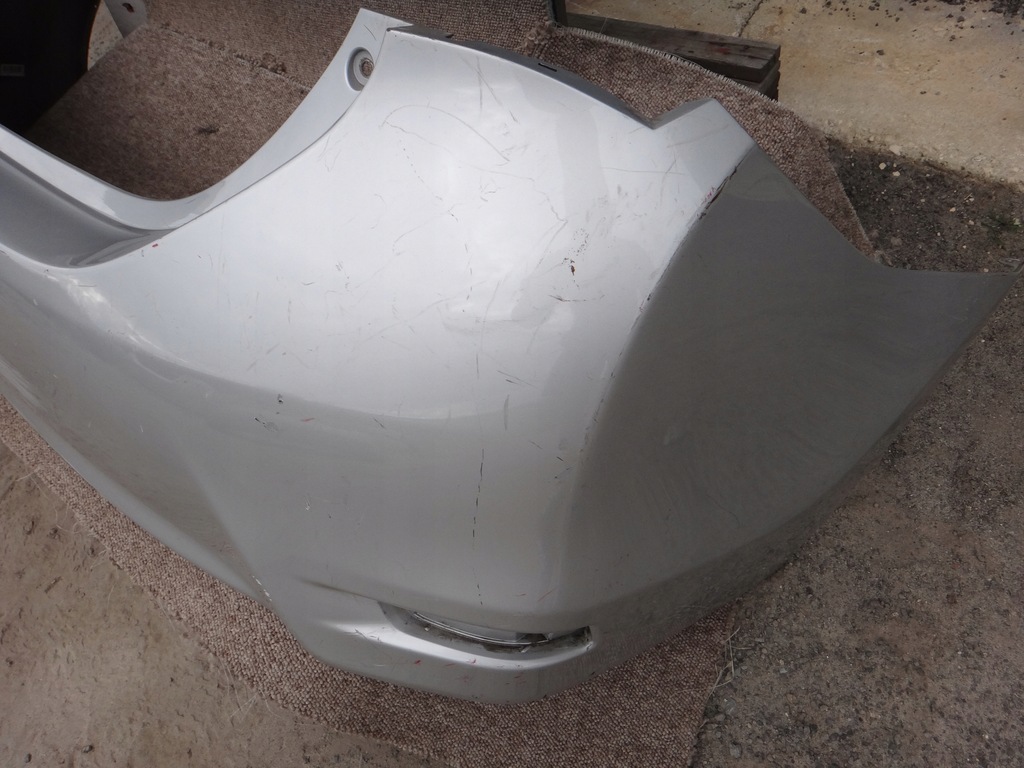 фото №9, Бампер задняя задний toyota corolla e16 e18 sedan 12-