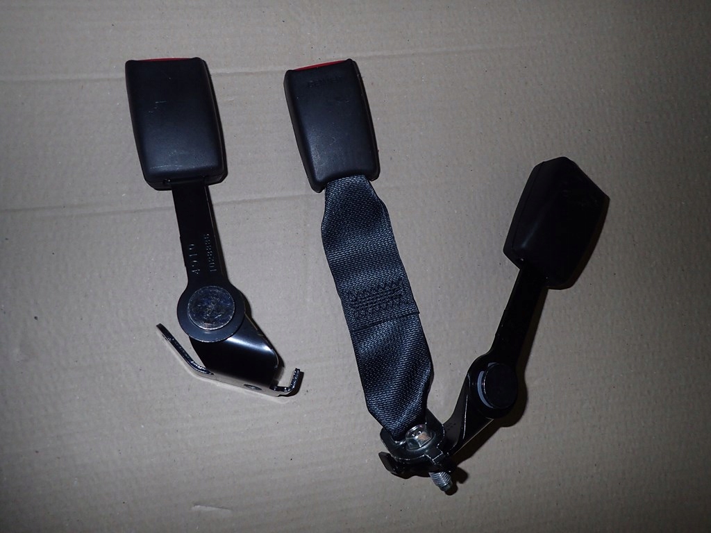 фото №1, Dw infiniti q70 замок ремней задняя