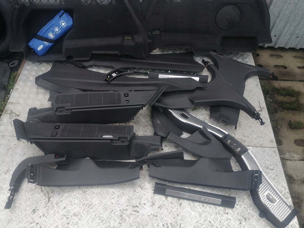 фото №8, Ford mondeo mk5 пластики багажника