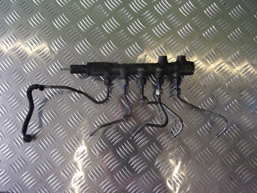 фото №2, Молдинг впрыскная трубки mazda 6 ii gh 2.2 mzr-cd 7-