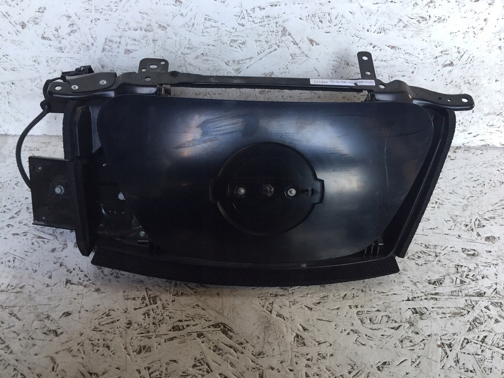 фото №1, Nissan leaf решётка радиатора разъём зарядки oem