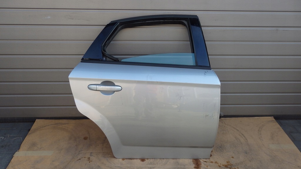 фото №1, Дверь правое задние ford mondeo mk4 хэтчбек