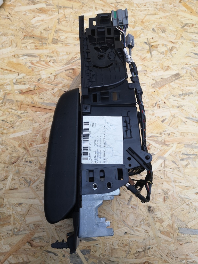 фото №7, Jaguar f type подлокотник