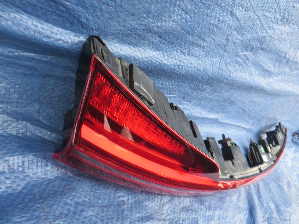 фото №12, Audi q8 etron лампа задняя led 4ke945095b