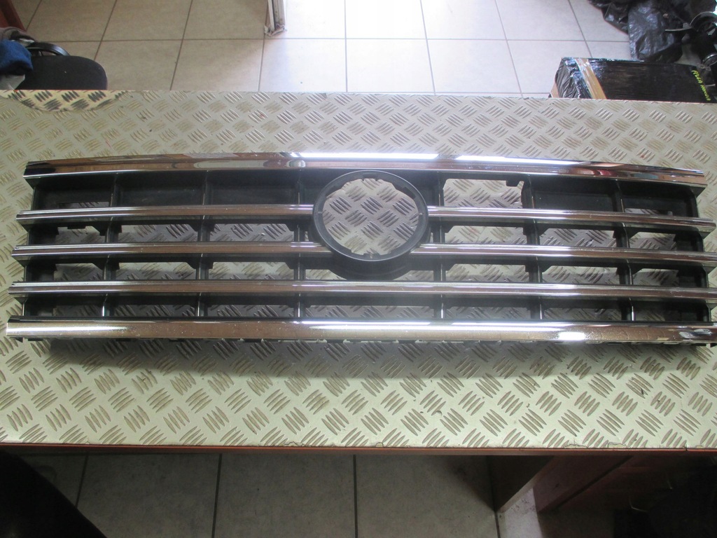 фото №1, Решётка радиатора решётка радиатора vw touareg iii 2018r-