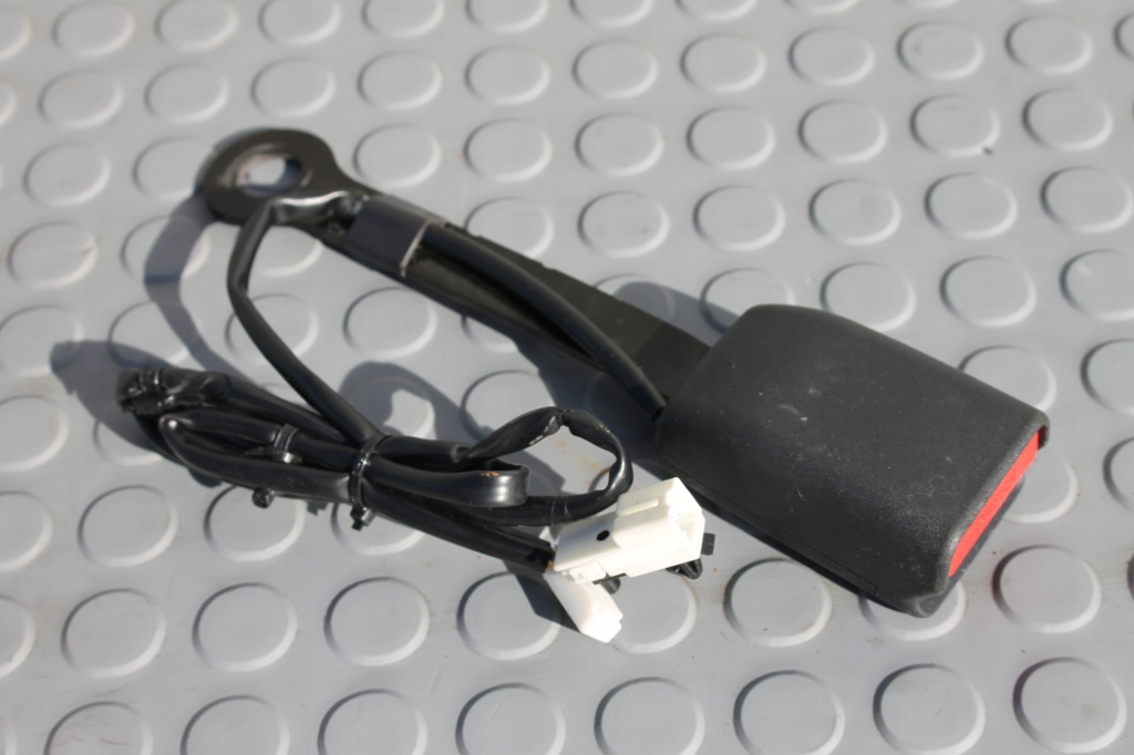 фото №1, Кліпса поперечина правий перед nissan note e12 12-16