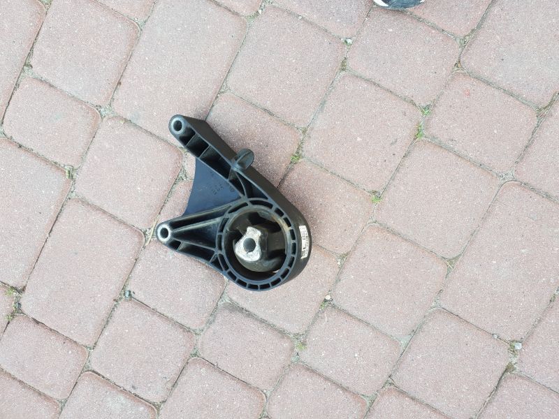 фото №1, Кронштейн подушка двигуна opel insignia 13227767