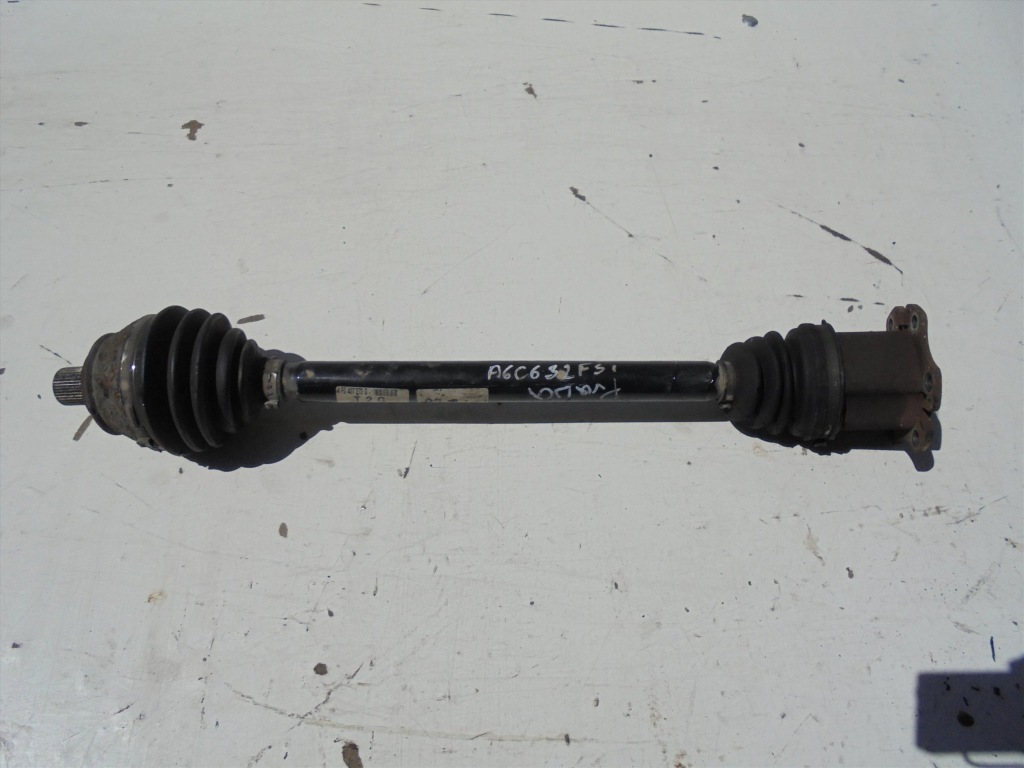 Купити Привідний вал лівий перед audi a6 c6 3.2 fsi -доставка-
