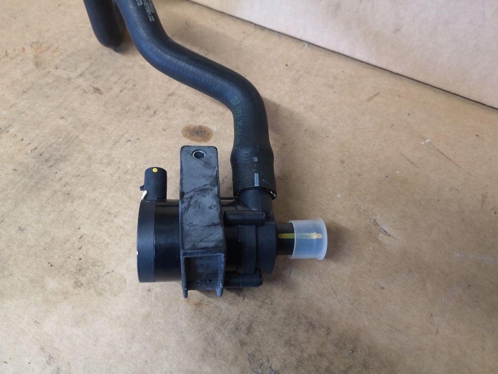 фото №1, Ford помпа krążenia wody webasto