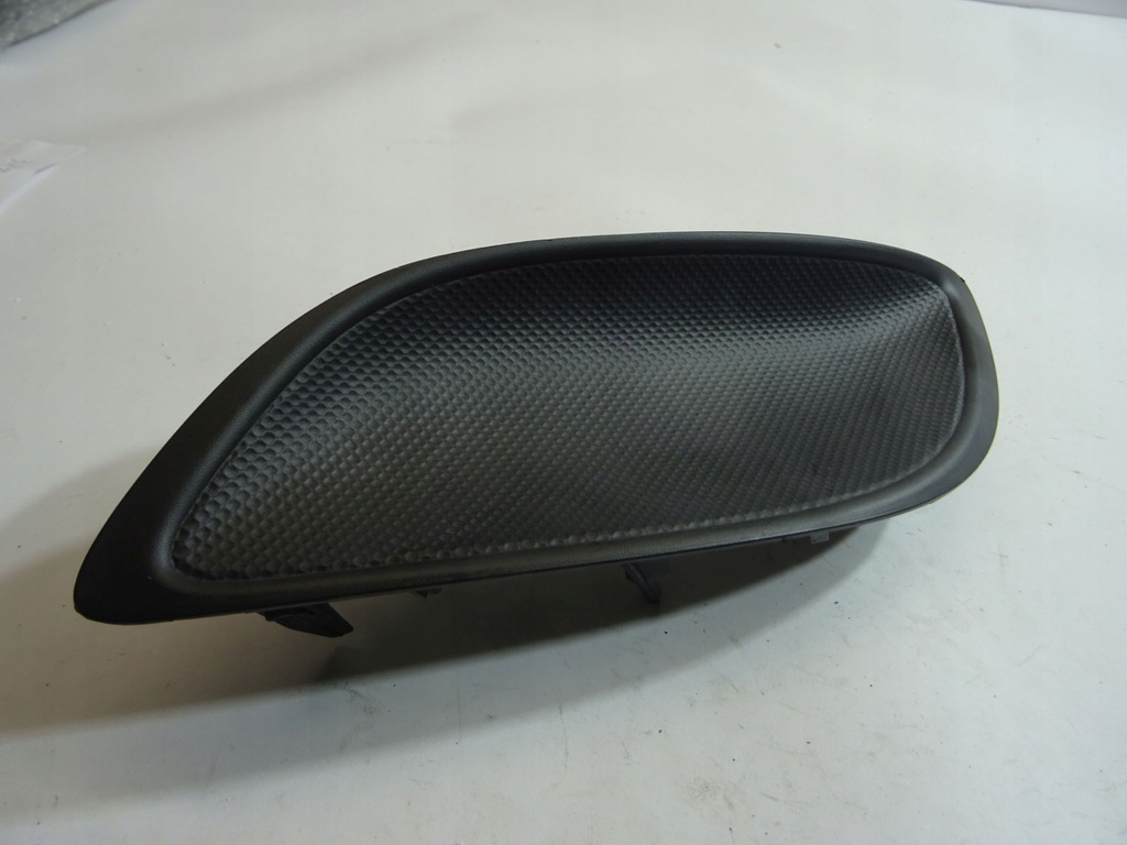 фото №1, Решітка радіатора заглушка бампера ліва toyota 814820d100