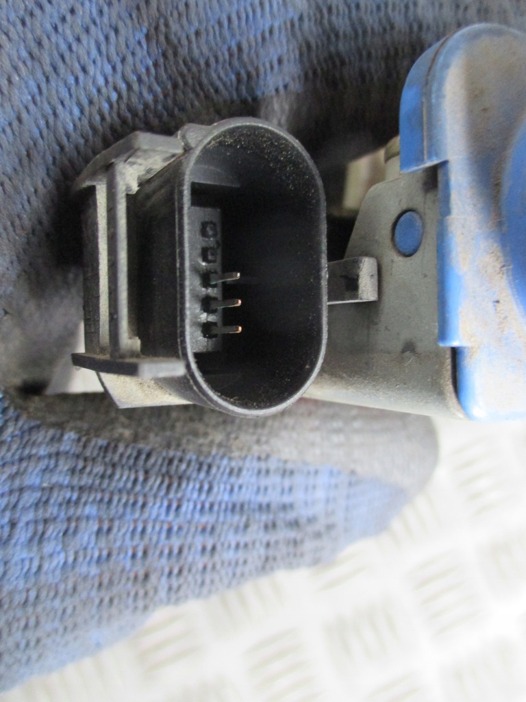 фото №8, Замок левый задняя audi a8 94-99r 4d0839015d