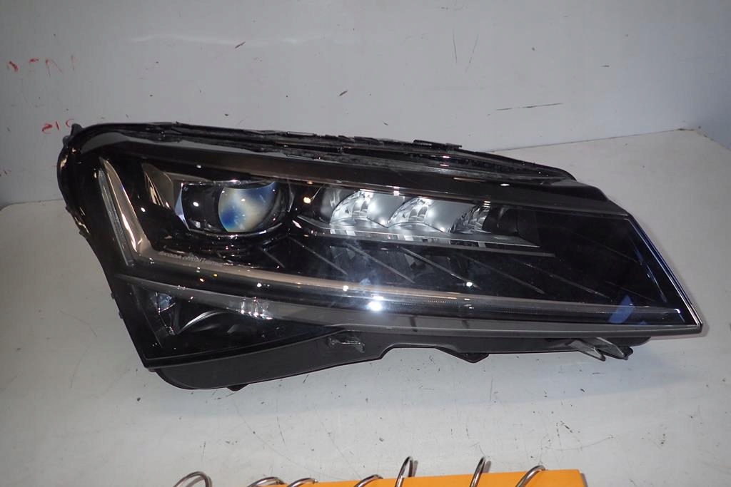 Купить Лампа правая skoda superb iii lift 19- full led