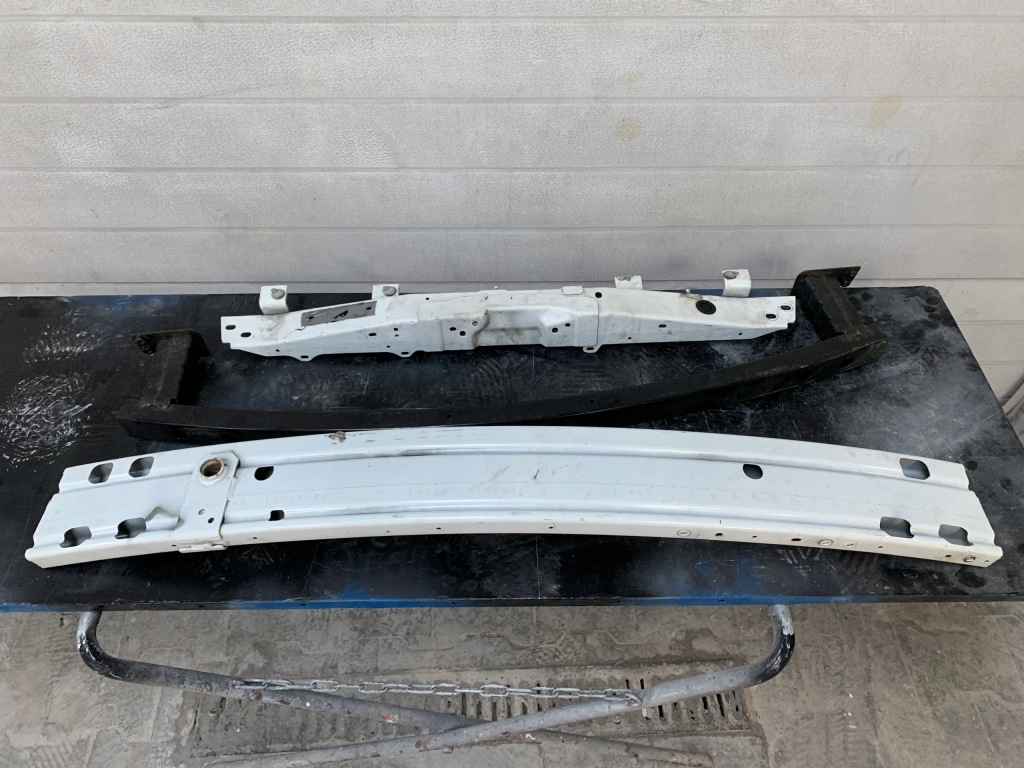 фото №1, Nissan qashqai j11 14- pas передний усилитель