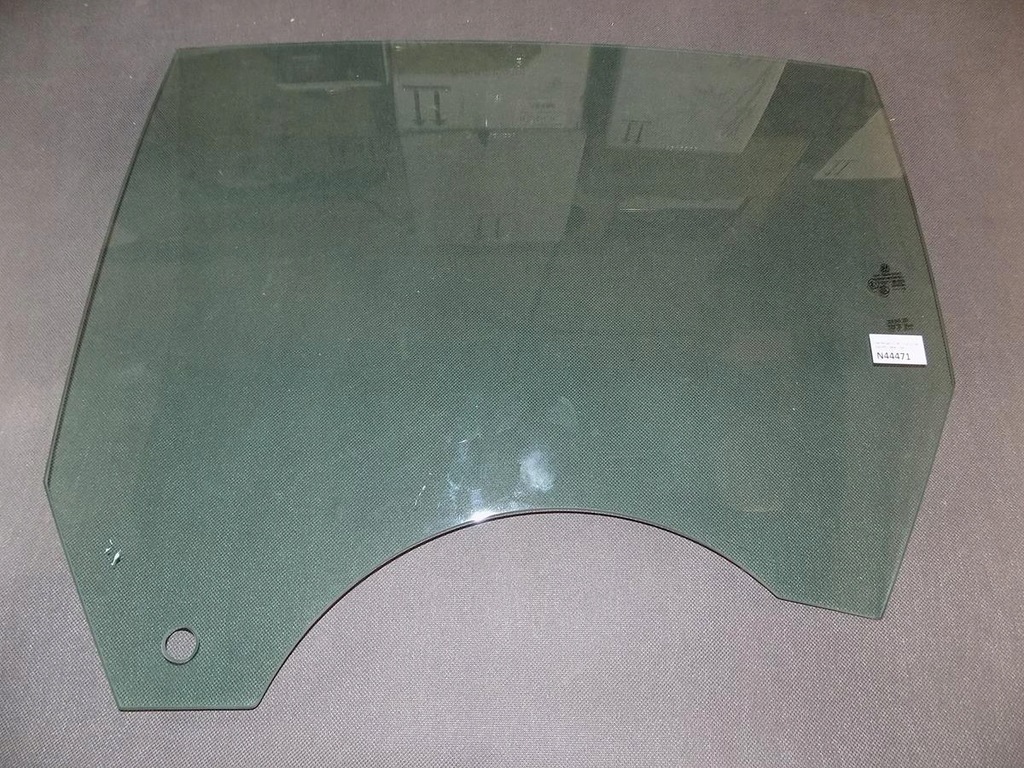 фото №1, Vw passat cc стекло левая задняя 2016 3c8845205