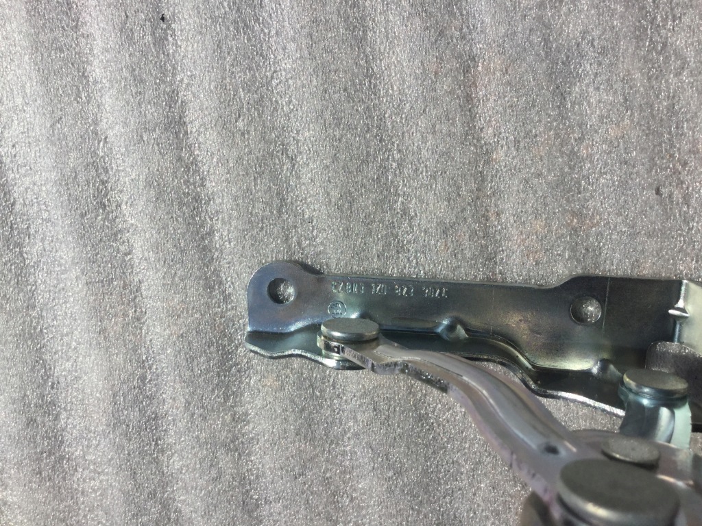 фото №4, Новый oryg kpl петли капот skoda octavia ii