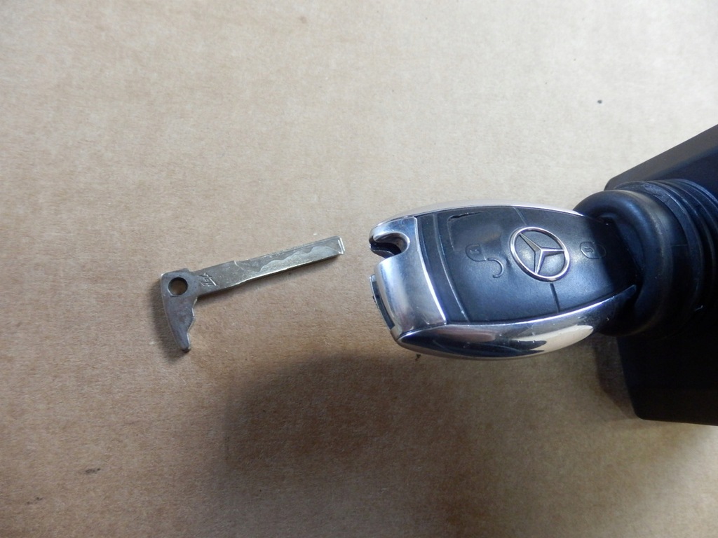 фото №6, Mercedes glk 320cdi замок зажигания ключ a2045451308