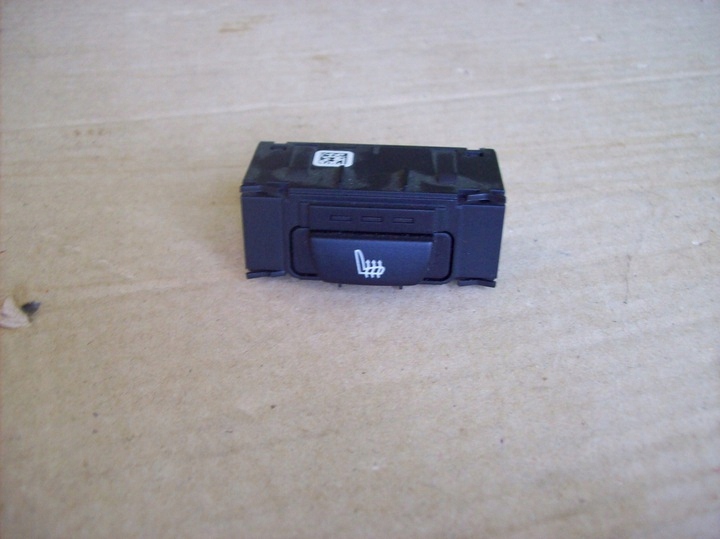 фото №1, Bmw f01 f07 f10 f15 f25 кнопка підігрів сидіння