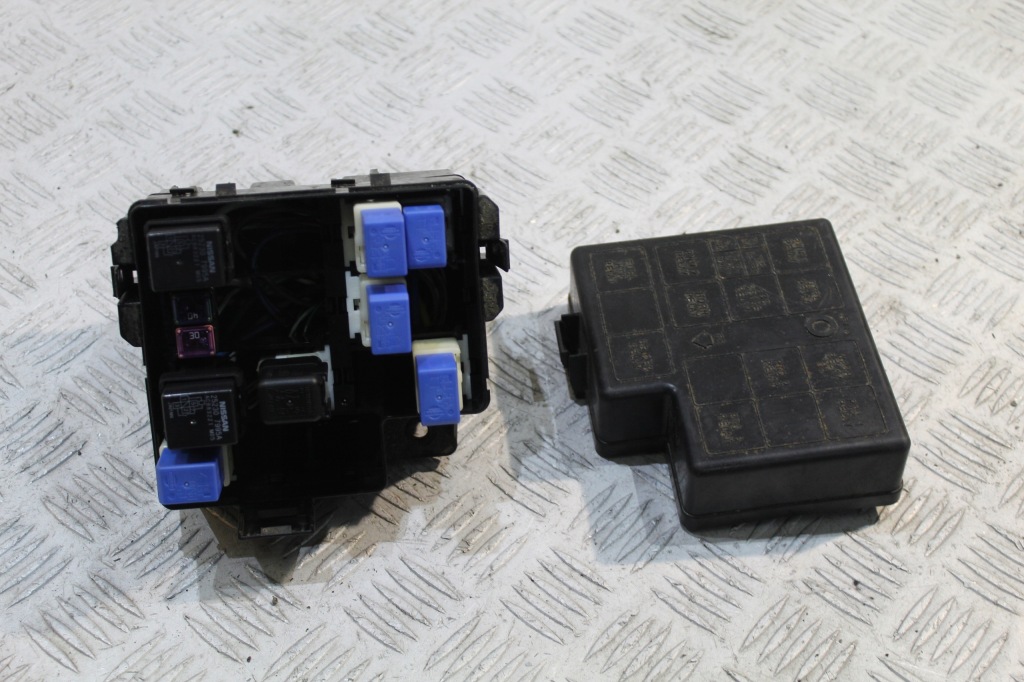 фото №1, Коробка запобіжників корпус infiniti fx30 ii fl