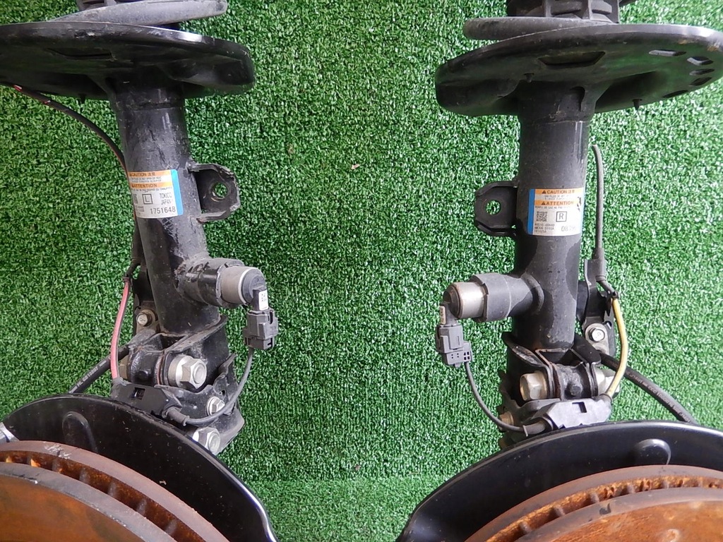 фото №2, Mcperson поворотный кулак lexus rx 450h iv датчик правый