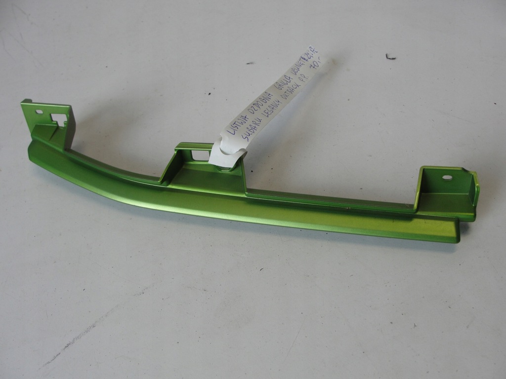 фото №1, Молдинг решітка радіатора права subaru legancy outback