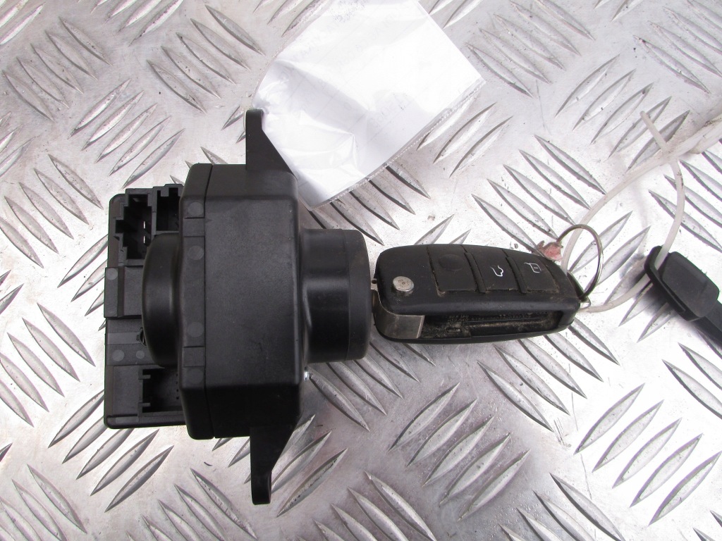 фото №1, Замок зажигания ключ audi a6 c6 3.0 tdi 06r