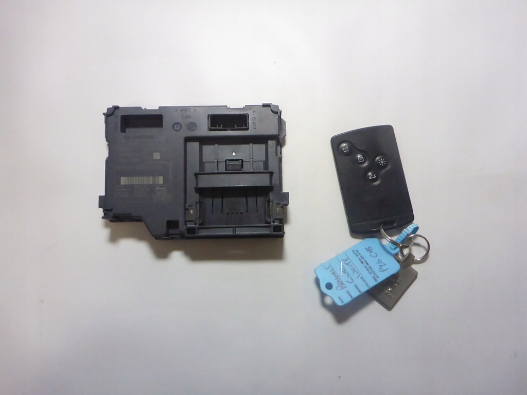 фото №1, Считыватель карты карта renault clio iv 13-