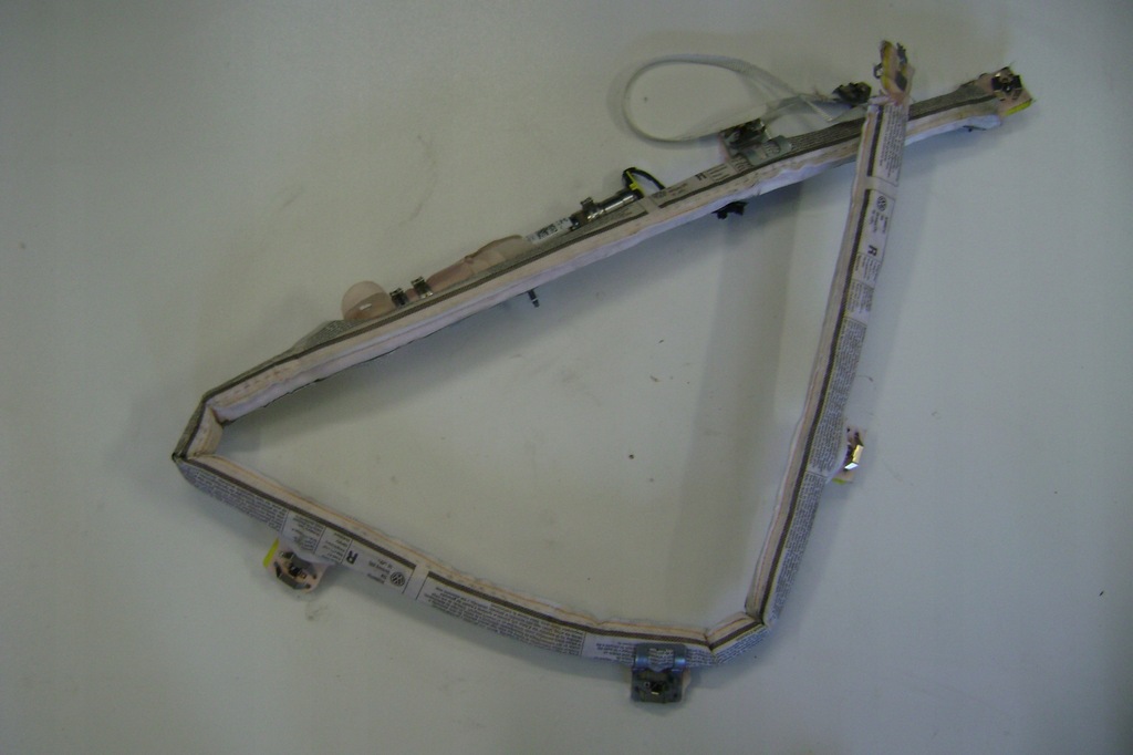 фото №1, Vw passat cc - шторка безопасности правая