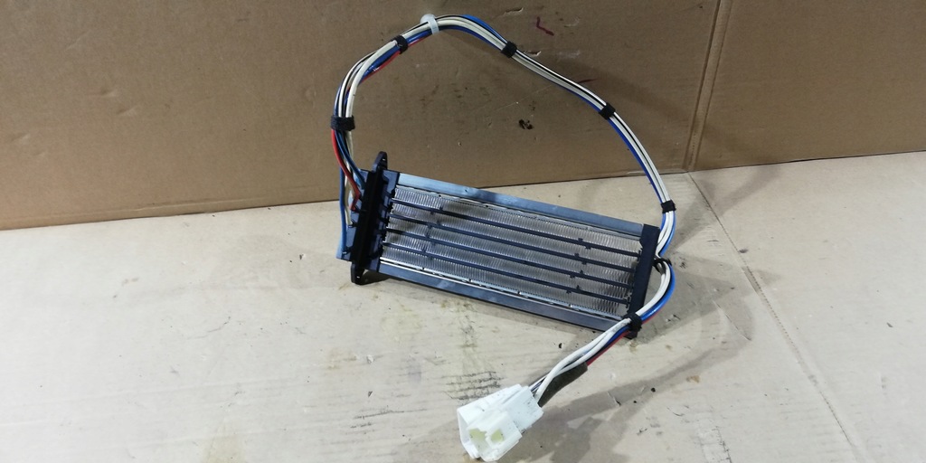 фото №4, Toyota auris 1 06- нагреватель отопитель электрическая