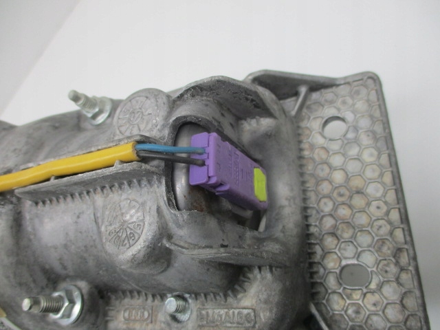 фото №10, Audi a4 b7 b6 приборная панель консоль soul подушки безопасности ремни