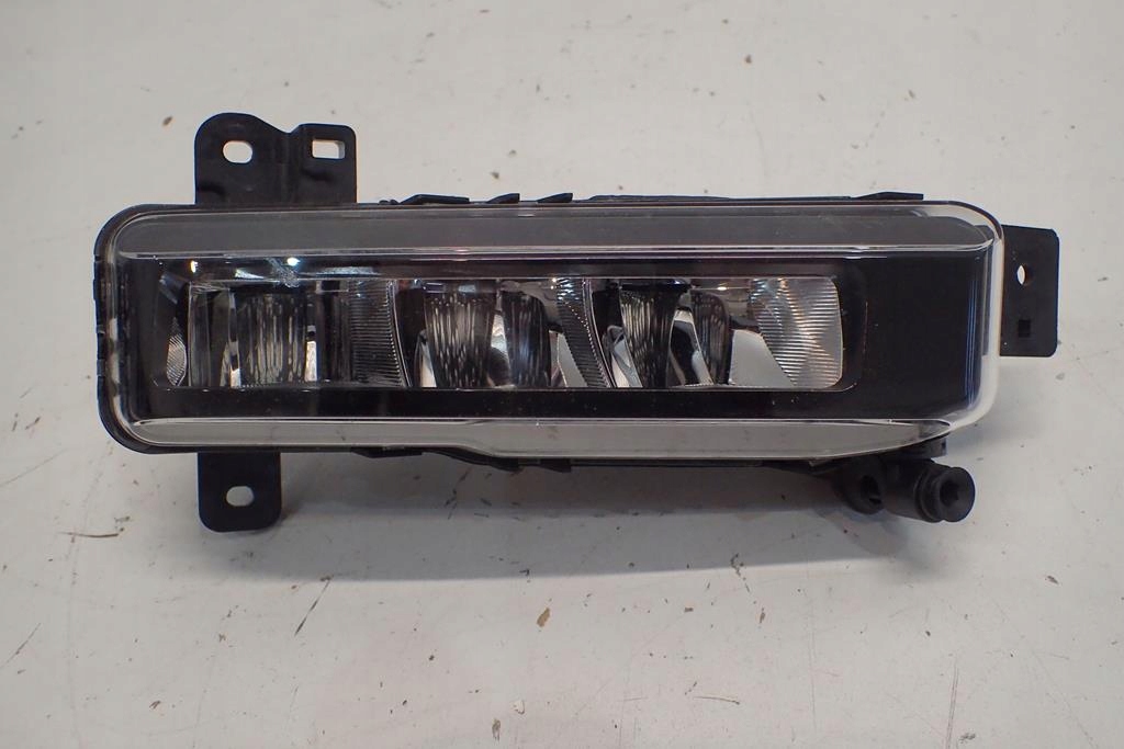 фото №1, Противотуманная фара правый bmw 2 f45 f46 led