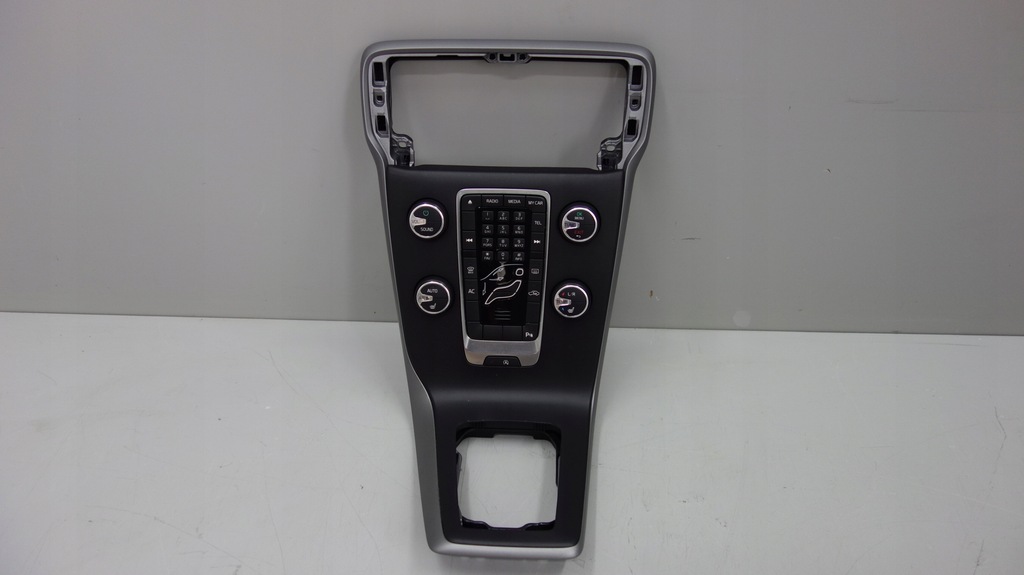 фото №1, Volvo v40 xc40 панель кондиционера рамка