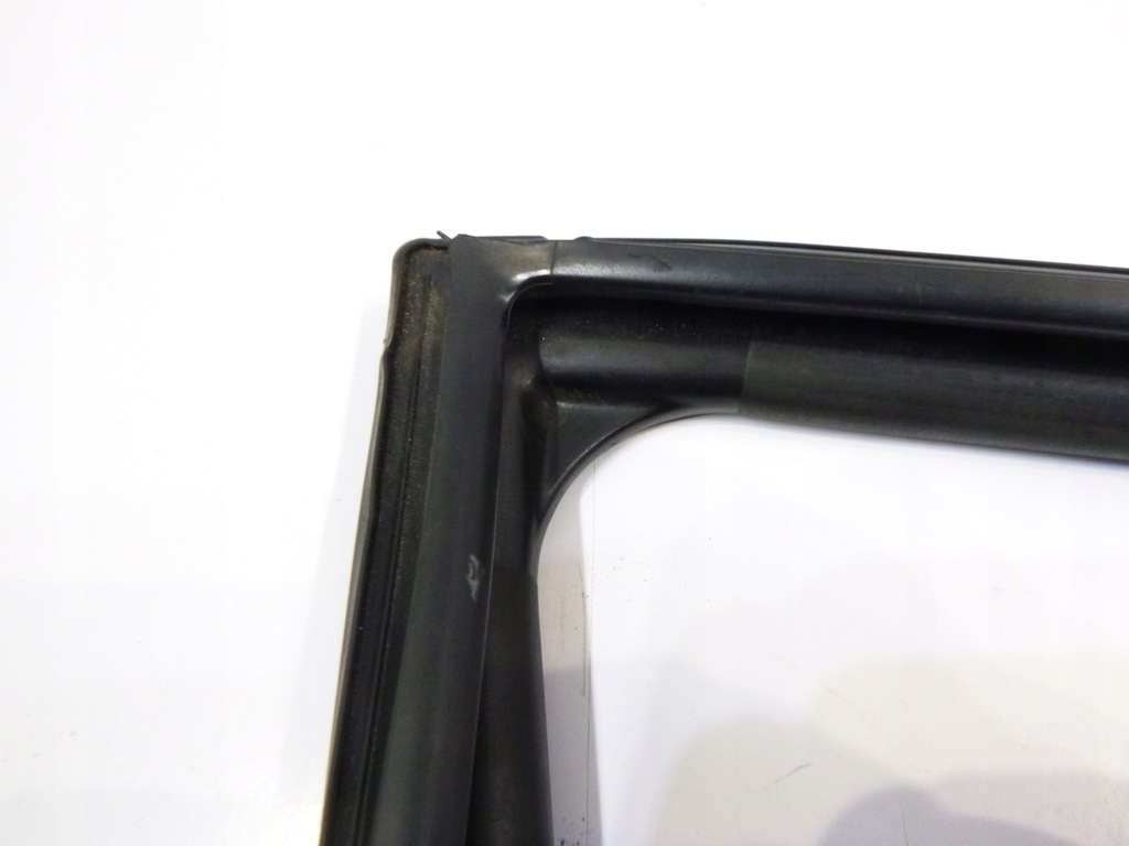 фото №2, Прокладка скло двері правий перед lexus rx400h