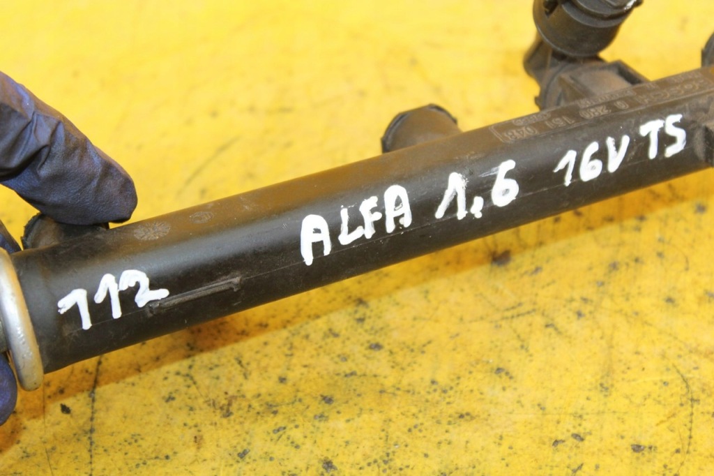 Молдинг впрыскная alfa 1.6 16v 028151048 Киев