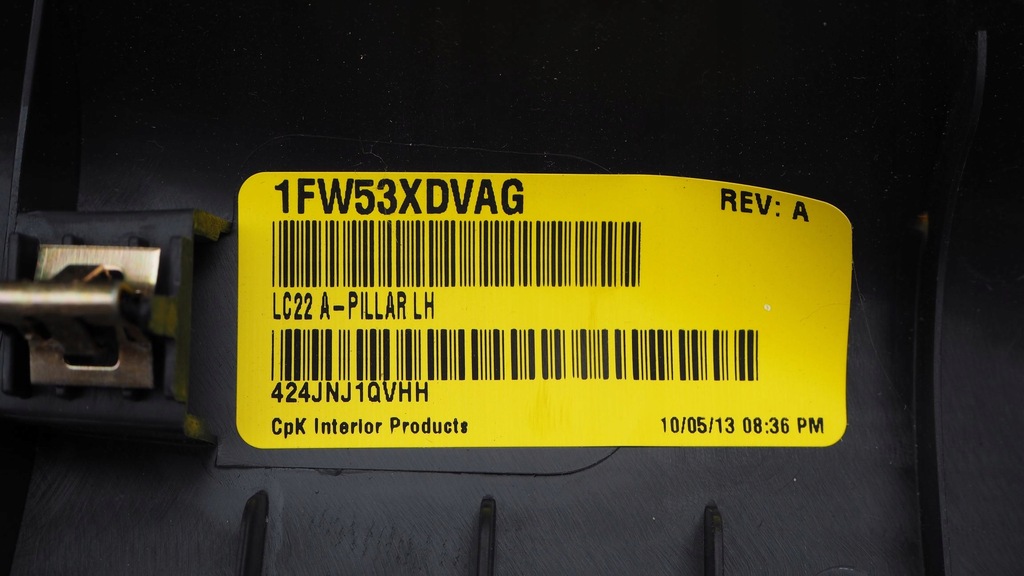 фото №5, Обшивка стійка перед ліва dodge challenger 08-14r