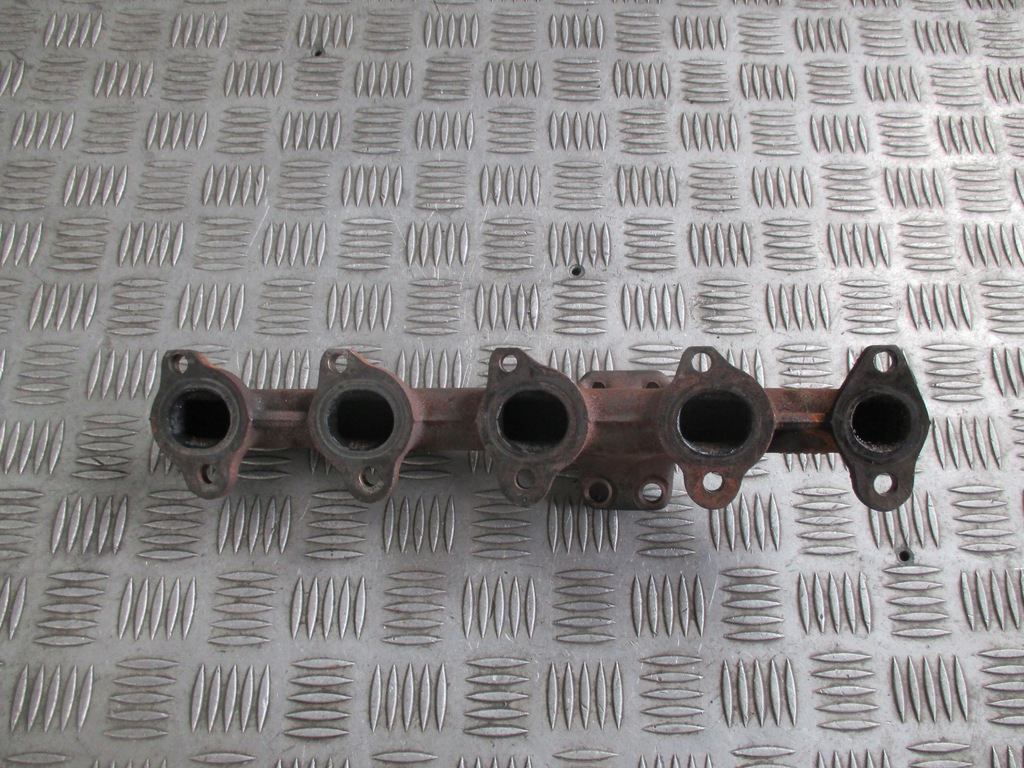 фото №4, Коллектор выпускной ford c-max 1.6 tdci 06-10 r