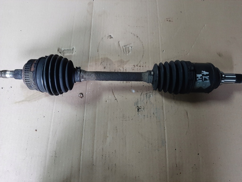 Купити Привідний вал ліва a klasa w168 1.6 автоматична коробка передач