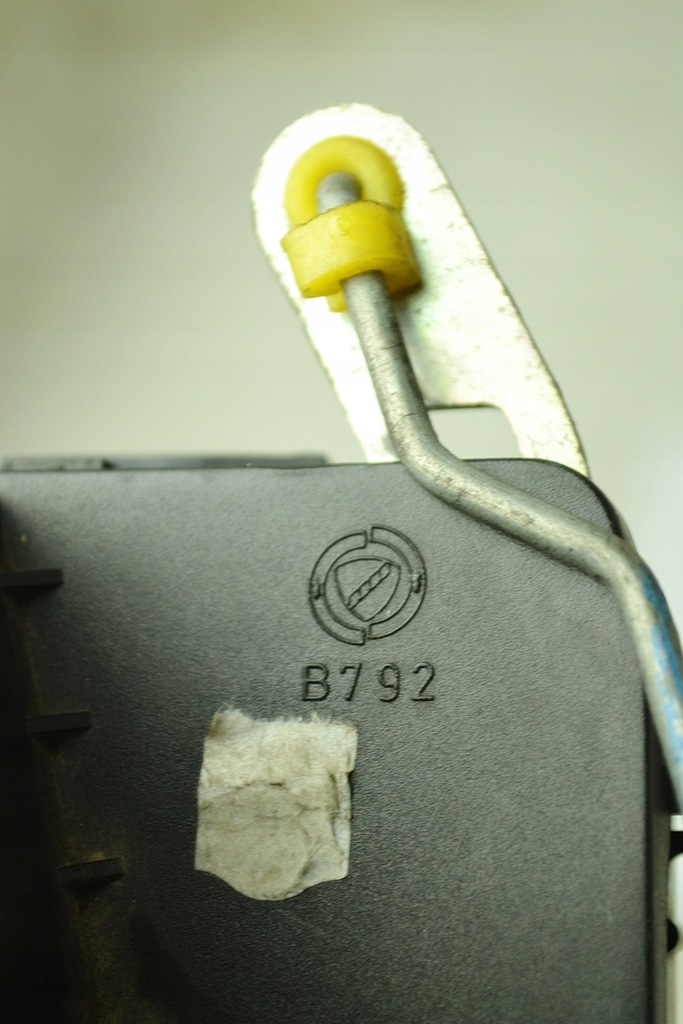 фото №5, Alfa romeo 147 замок дверь левый перед b792