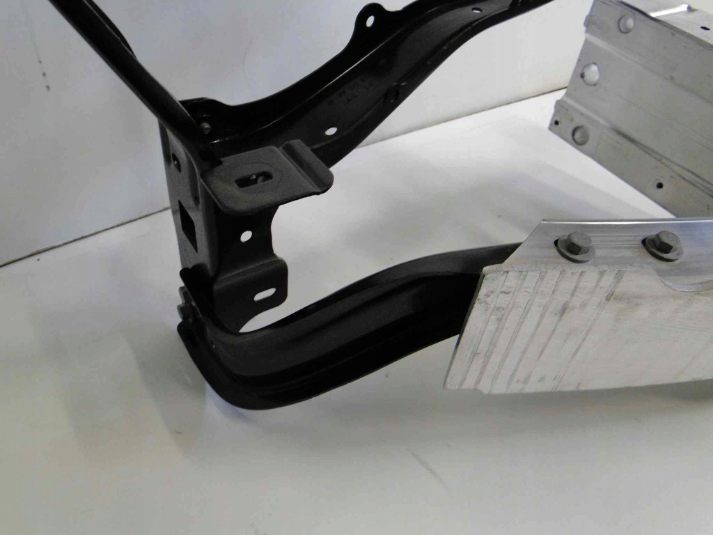 Mercedes e klasa w212 amg 212 рестайлинг  ремень передний америка Киев