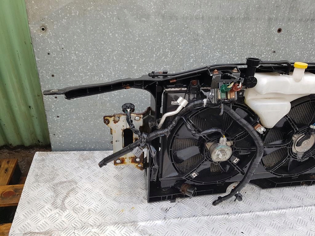 фото №7, Mazda 6 gg 02- 2.0d citd pas передний радиатор kpl