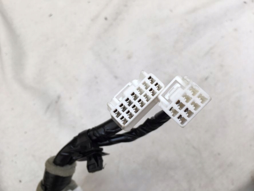 фото №6, Subaru impreza 17 - жгут крышки задняя 81817fl00a