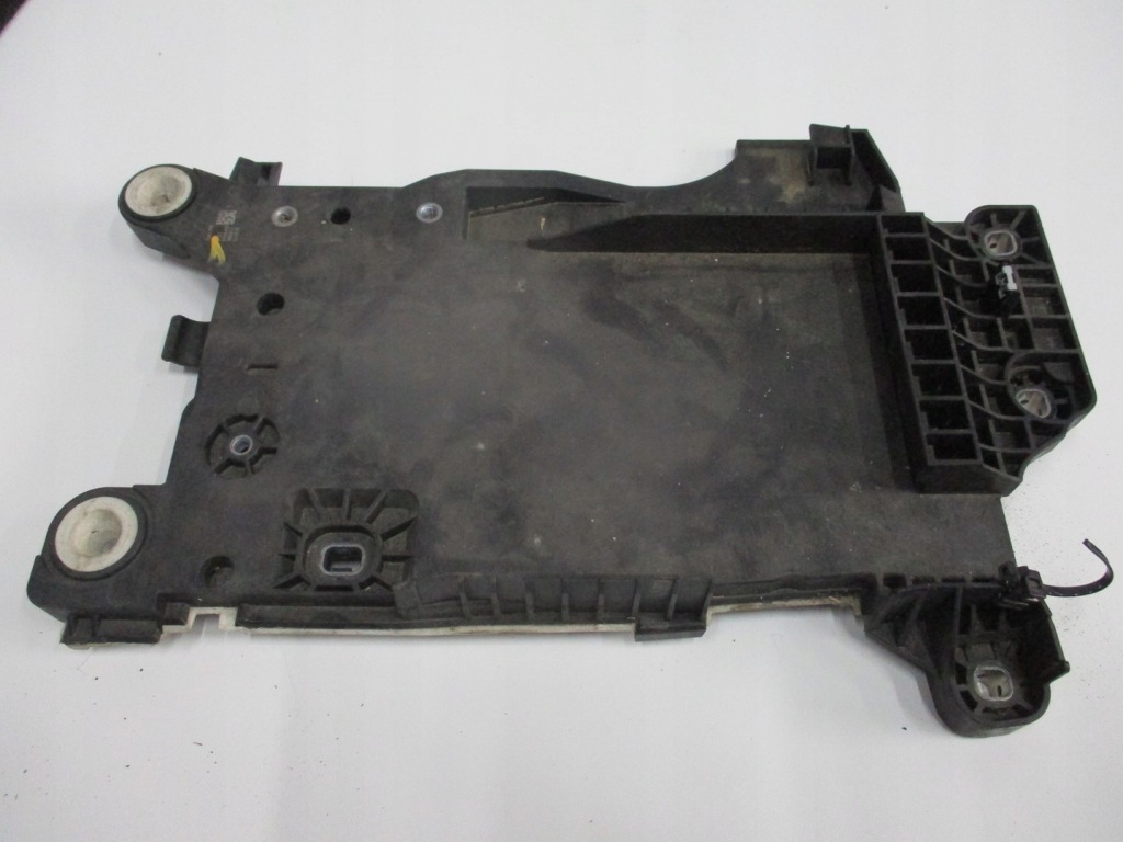 фото №2, Основание аккумулятор bmw x4 f26 7641798