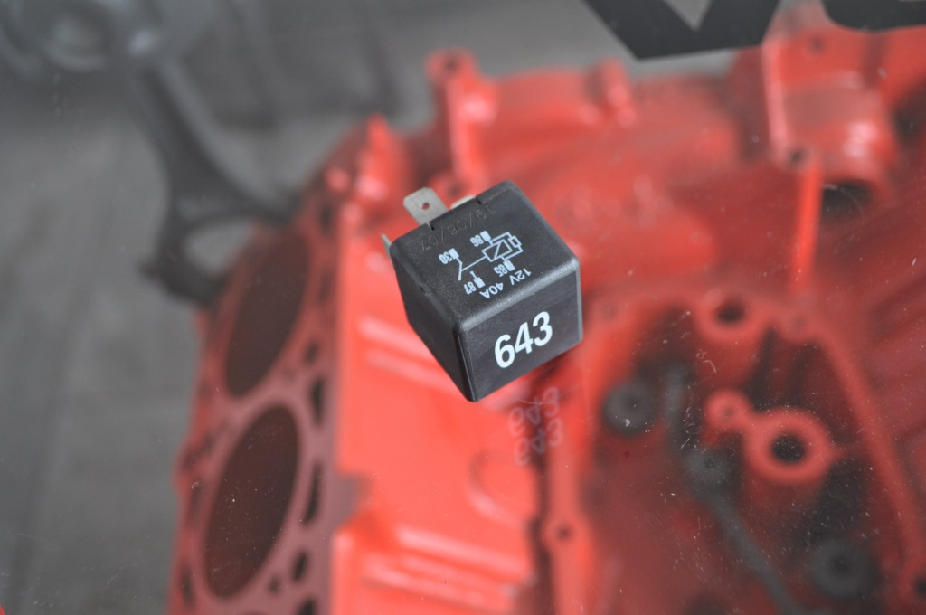 Купити Реле audi vw skoda 643