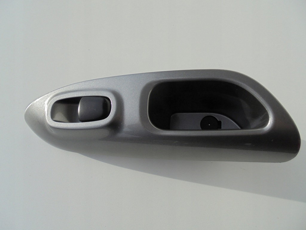 фото №6, Juke переключатель окон правый задняя 829601ka2a 2011-