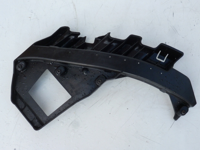 фото №1, Tesla 3 направляющая pod фара правый