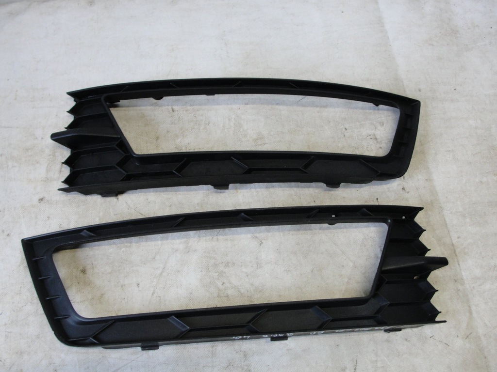 фото №1, Решітка ліва протитуманна фара skoda rapid 5j0807681