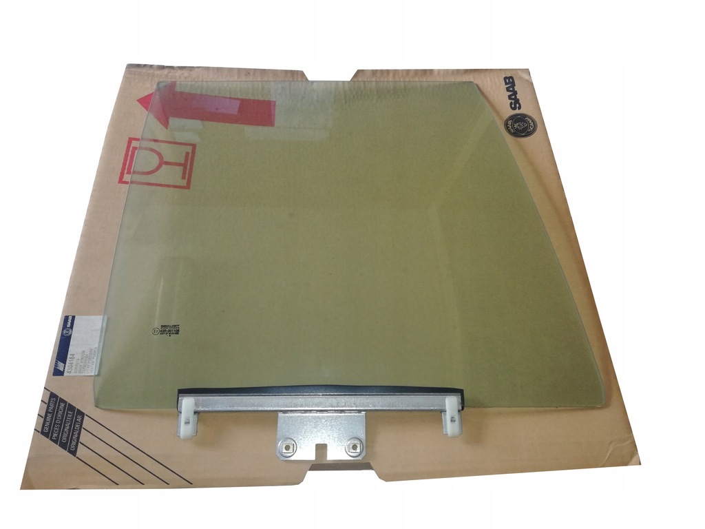 фото №1, Стекло боковая дверь saab 9000 левая задняя 4304184