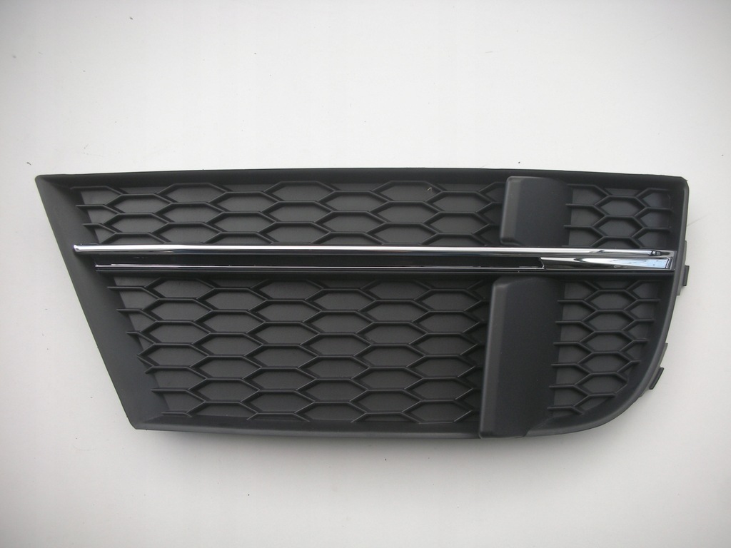 фото №11, Решётка бампера передний audi a3 fl 2017-