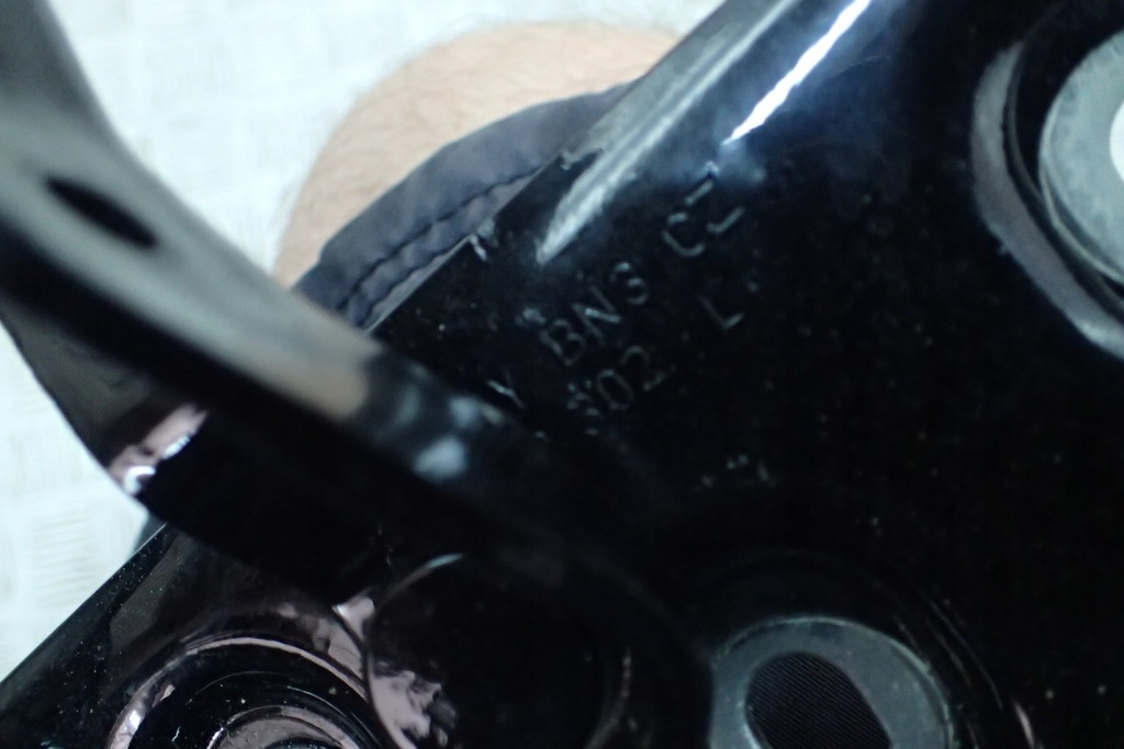 фото №5, Bentley gt lift петля капот привод правый r