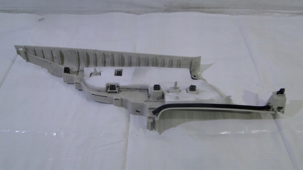 фото №2, Молдинг стойка правый задняя ford mondeo mk5 hb