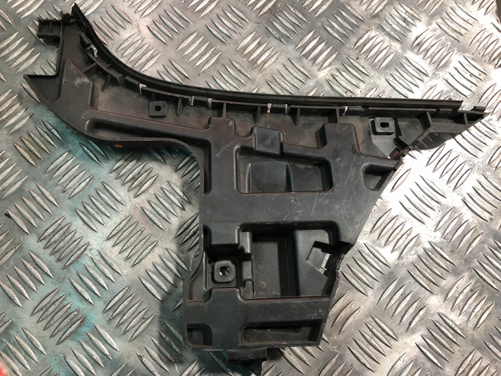 фото №1, Volvo оригинальный номер 31213294 направляющая бампера